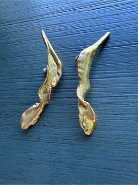 Faris Folia Earrings Bronze